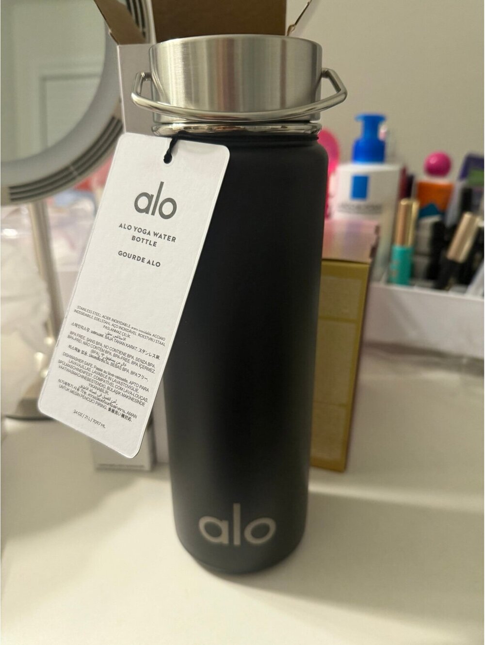 Alo Yoga ALO Water Bottle Black NEW $68 Retail [COPY]